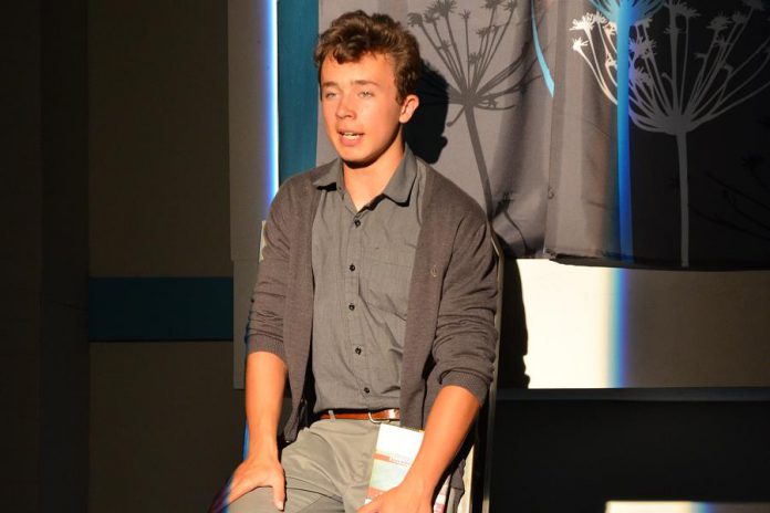 Maximillian Czmielewski as Eliot, Kai and Nicole's son and the narrator of the drama