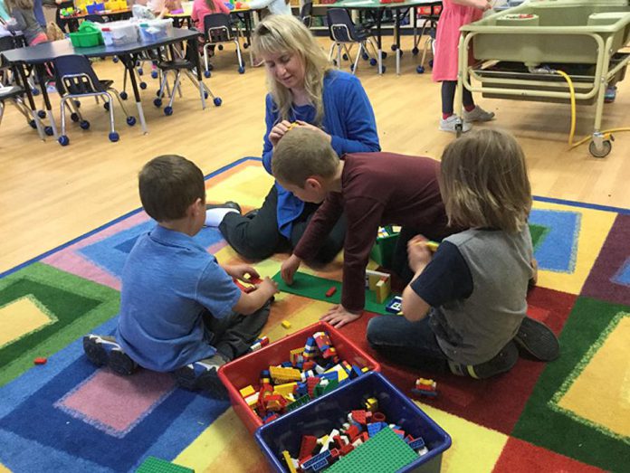 JK-SK French Immersion teacher Sylvie Copland received the honour along with two teachers from Alberta (photo: canadianfamily.ca)