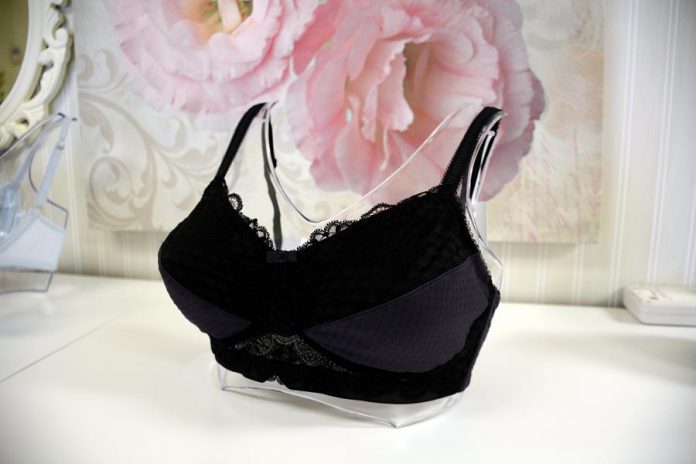 This bra by Amoena is pocketed, so it can be worn with or without a prosthesis. (Photo: Eva Fisher)