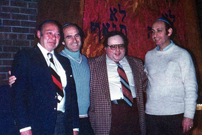 Isadore Black (left) with Murray Grafstein, Rabbi M. Spar, and Skip Pulver inside the Beth Israel Synagogue in Peterborough in 1977 (photo: Ontario Jewish Archives)