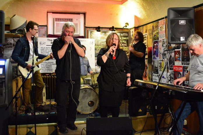 Al Black, Jane Archer, Brent Bailey, Andy Pryde, and Brandon Humphrey performing at the Peterborough Musicians Benevolent Association, a regular fundraiser held at the Pig's Ear to help financially strapped local musicians (photo: Phillip Connor)