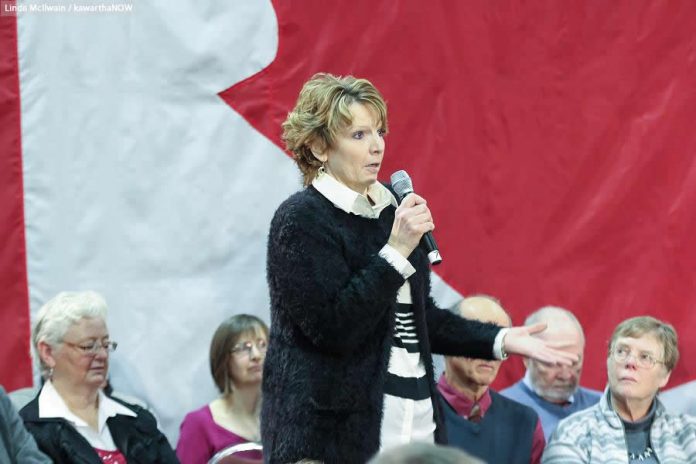 Kathy Katula confronted the Prime Minister about the high cost of hydro and the potential impact of a carbon tax  (photo: Linda McIlwain / kawarthaNOW)