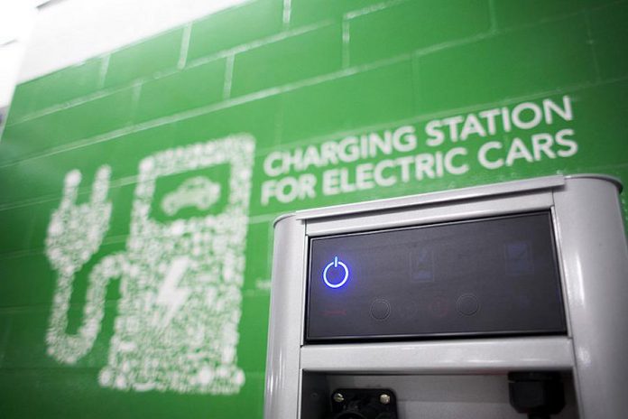 The Province is investing $20 million from its Green Investment Fund to build close to 500 EV charging stations at more than 250 locations province wide.  Building a more robust network of public chargers across Ontario allows EV owners to plan longer trips and reduces concerns about the range of vehicles. (Photo: Province of Ontario)