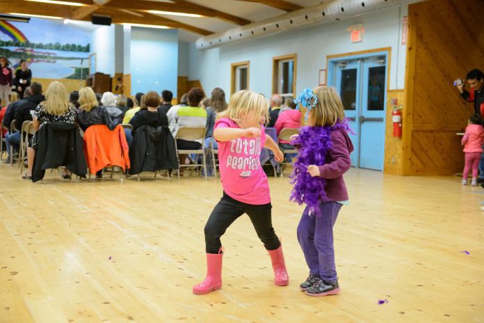 At the James Fund Neuroblastoma Family Retreat, siblings of children with neuroblastoma share this experience in solidarity, while parents find solace in the sanctuary of each other's common understanding. (Photo: Chris Bumstead / Jennifer Gillespie)