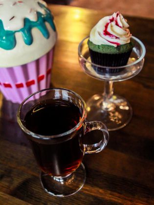 Tea sommelier Heather Morse is bringing a wide selection of loose leaf teas to complement the desserts available at Bumbleberry Bistro. (Photo: MossWorks Photography)