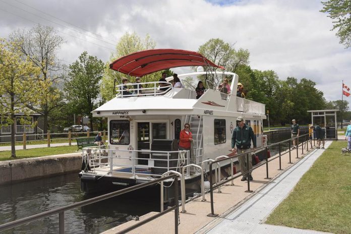 Happy Days Houseboats. (Photo: Parks Canada)