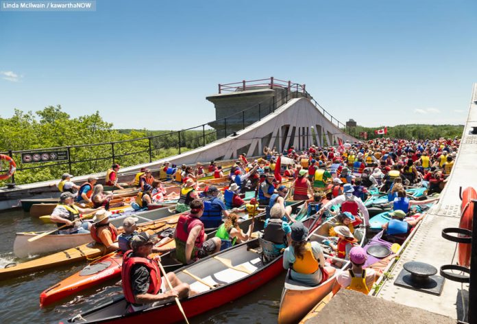 The upper chamber filling with canoes and kayaks. (Photo: Linda McIlwain / kawarthaNOW)