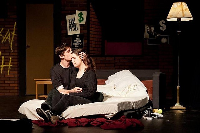 Matthew Finlan and Jennifer Carr as Junior and Gail in "Criminals in Love" (photo: Duane Hansford)