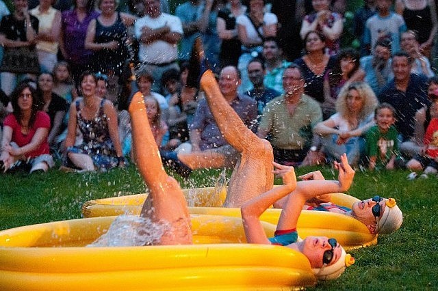 A scene from "Inner City Sirens, Part II", one of five dances to be performed Dusk Dances in Rotary Park in Peterborough from July 24-27 (photo: Joseph Michael Photography)