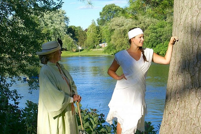 Jennie Ryan as Mrs. Graves and Emily McFarland as Lady Caroline Bramble