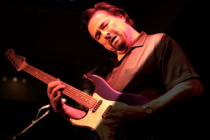 Blues guitarist Coco Montoya performs at Showplace on November 7 (photo: Bengt Nyman)