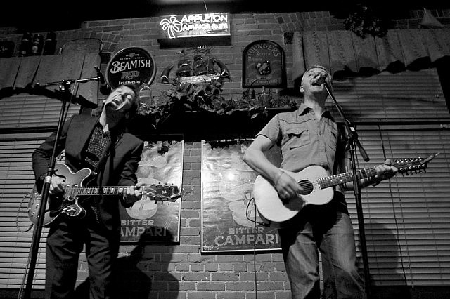 Fearing & White performing in Camrose, Alberta in 2010 (photo courtesy of Andy White)