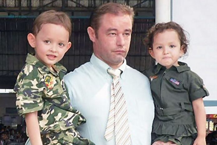 Peterborough native Nathan Carveth with his two children, five-year-old Brady and three-year-old Narissa. A benefit will be held for the wife and children of Nathan, who died in a tragic road accident in Thailand on December 22.