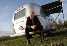 Former Prairie Oyster frontman Russell deCarle performs with his trio in the Nexicom studio at Showplace Performance Centre in Peterborough on Friday, March 20th