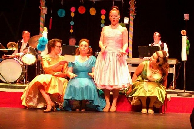When a performer dropped out of the show, Elizabeth Moody (standing) stepped up and learned the role of Cindy Lou in just under two weeks (photo: Sam Tweedle / kawarthaNOW)