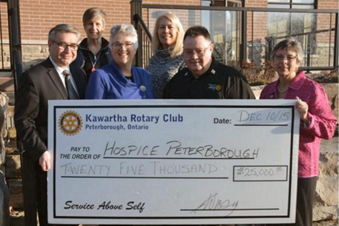 The Rotary Club of Peterborough-Kawartha presents a $25,000 cheque to Hospice Peterborough. Left to right: Rotarian Carl Brown, Campaign Chair Betty Morris, Hospice Executive Director Linda Sunderland, Rotarians Liz Lewis Woosey and Lou Hamel, Auction Chair Kim Winter. (Photo courtesy of Hospice Peterborough)