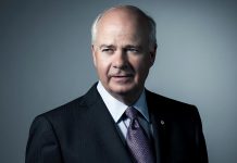 Peter Mansbridge, Chief Correspondent of CBC News and anchor of "The National", will share his thoughts about Elvis Presley with Gordon Gibb on January 26 (photo: CBC)