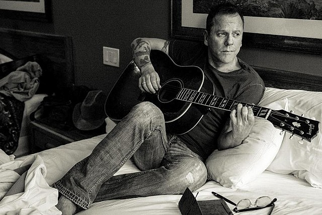 While he was on the set of his hit television series 24, actor Kiefer Sutherland kept a guitar in his trailer and would play in secret (photo: Beth Elliott)