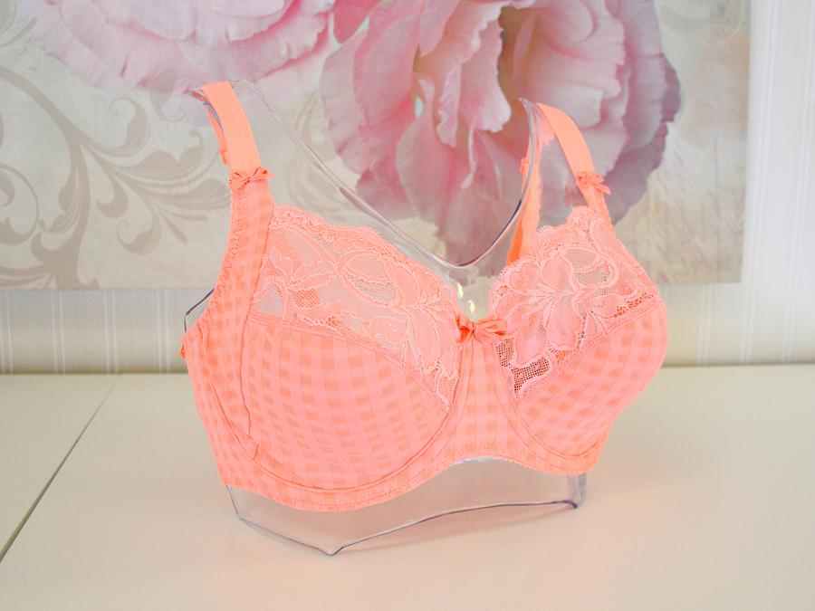 Prima Donna's Madison bra is made with high quality soft lace and flexible underwire for comfort. (Photo: Eva Fisher)