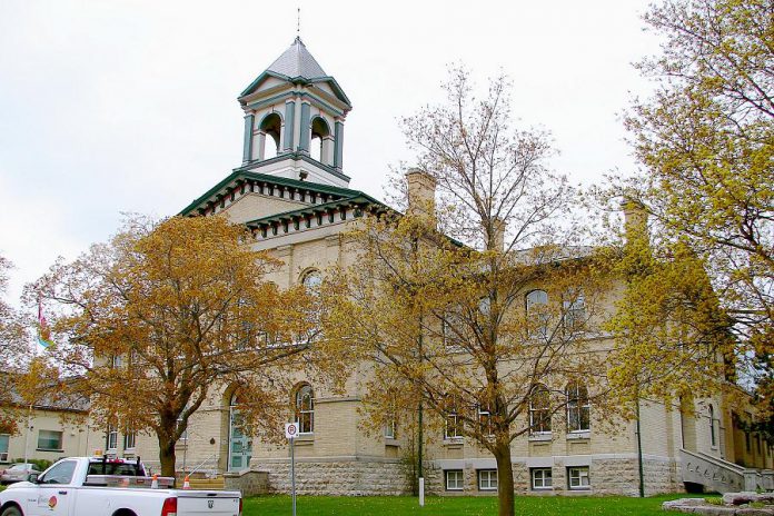 Kawartha Lakes City Hall in Lindsay (photo: Wikipedia)