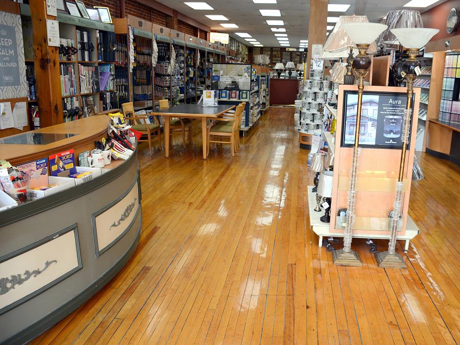 Downtown Lindsay offers unique dining and shopping experiences