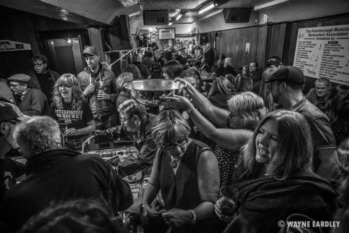 Photographer Wayne Eardley's evocative shot of the crowd of live music fans at the final PMBA Deluxe Blues Jam at The Piggy on Saturday, April 15. (Photo: Wayne Eardley)