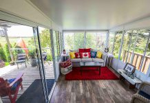 Elaine Hogan decorated their new Lifestyle Home Products sunroom with Canada flag pillows, inspiring Lifestyle to photograph the sunroom in honour of Canada's sesquicentennial. (Photo: Lifestyle Home Products)