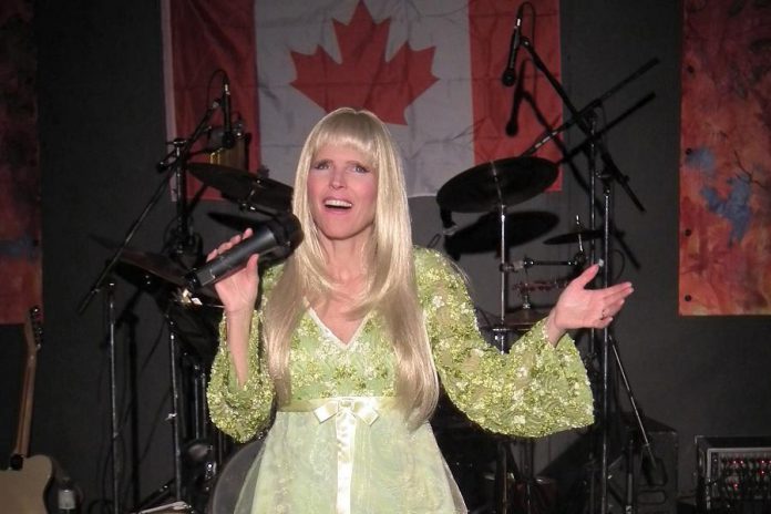 Leisa Way as Joni Mitchell in Oh, Canada, We Sing For Thee!  (Photo: Nelson Anselmo)