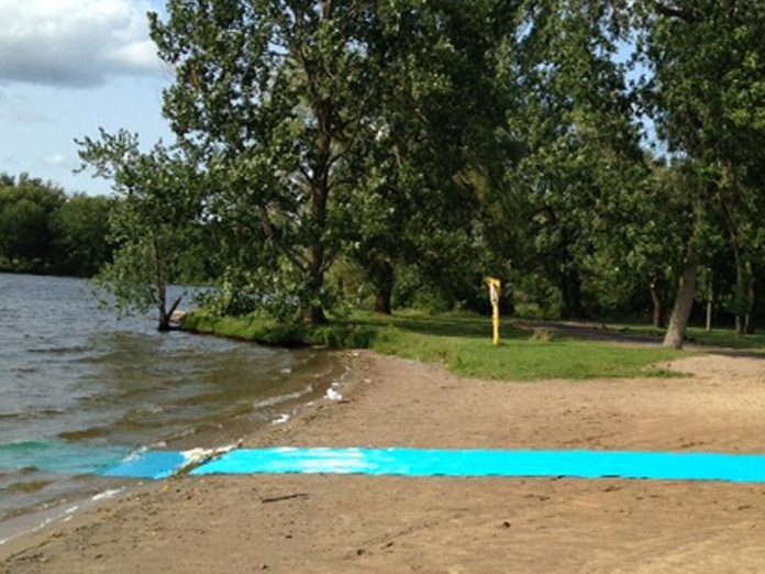 The new accessibility mat at Beavermead Beach in Peterborough. (Photo: City of Peterborough)