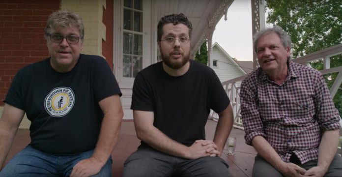 "Last Beer at the Pig's Ear" documentary producer Malcolm Byard, editor/cinemotographer Rob Viscardis, and writer/director Peter Blow. (Photo: Rob Viscardis)