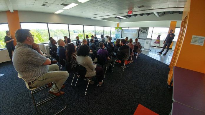 The Innovation Cluster offers free workshops for startups and entrepreneurs. Here aspiring entrepreneurs attend a Knowledge Partner workshop inside The Cube. 