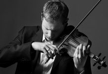 Acclaimed TSO Concertmaster Jonathan Crow will play the Mendelssohn Violin Concerto with the Peterborough Symphony Orchestra at Showplace Performance Centre on Saturday, November 4. (Photo: Toronto Symphony Orchestra)