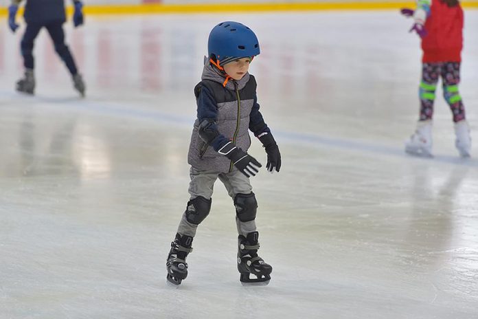 Thanks to generous local sponsors, the Township of Selwyn is offering free public skating in Lakefield and Ennismore over the holidays.