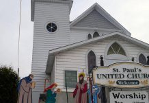 Thieves removed the figures of Mary and Baby Jesus from this nativity scene at St. Paul's United Church in Bancroft last weekend. (Photo: Reverend Lynn Watson)