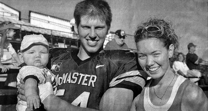 Jeremiah Brown with Amy and their son Ethan while Brown was playing football at McMaster University in Hamilton. (Photo: Jeremiah Brown / Dundurn Press)