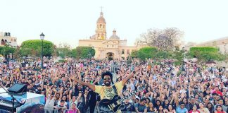 Cuban-Canadian singer-songwriter Alex Cuba performing in Mexico in April 2018. The two-time Juno-winning and three-time Grammy-nominated musician performs at Peterborough's Market Hall on April 24, 2018. (Photo: Alex Cuba / Instagram)