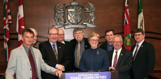 On April 23, 2018 in Belleville, Peterborough MPP Jeff Leal, Minister Responsible for Small Business and Minister of Agriculture, Food and Rural Affairs, announced a $71 million contribution from the Province of Ontario to an initiative proposed by the Eastern Ontario Regional Network, a non-profit organization created by the Eastern Ontario Wardens' Caucus, to to fill gaps in celluar coverage in eastern Ontario. Also pictured are Peterborough County Warden Joe Taylor, Frontenac County Warden Ron Higgins, Lanark County Warden and Eastern Ontario Leaderswhip Council Chairman John Fenick, EORN Chairman J. Murray Jones, Eastern Ontario Wardens' Caucus Chairwoman Robin Jones, Northumberland County Warden Mark Loveshin, Prince Edward County Mayor Robert Quaiff, and Hastings County Warden Rodney Cooney. (Photo courtesy of Peterborough County)