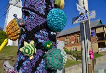 Residents and visitors to Bancroft, Ontario were greeted over the Victoria Day long weekend by knitted and crocheted turtles, hand-crafted by a volunteer group with Hospice North Hastings to raise awareness of local turtles and hospice. The turtles will remain on display until May 26. (Photo courtesy of Knittervention)