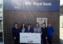 RBC Lakefield presented a cheque to Community Care to support a partnership offering twice-monthly transportation from Apsley to the Lakefield RBC beginning on May 9, 2018. (Photo courtesy of Community Care)