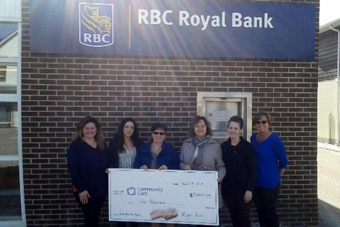 RBC Lakefield presented a cheque to Community Care to support a partnership offering twice-monthly transportation from Apsley to the Lakefield RBC beginning on May 9, 2018. (Photo courtesy of Community Care)