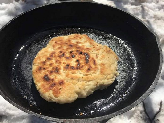 Bannock, served on a trip with The Land Canadian Adventures. (Photo: The Land Canadian Adventures)