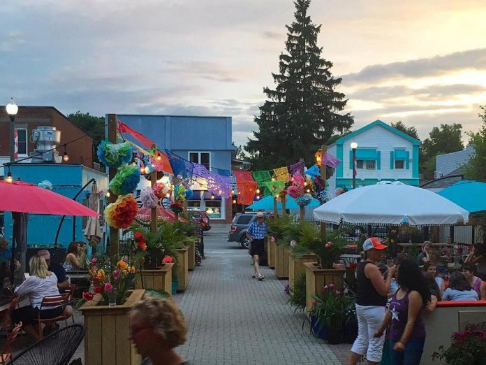 As well the mural, Penni Holdham also assisted owner Kathleen Seymour with the design of the patio area, which has already become the place to be for Bobcaygeon residents and visitors. (Photo: Kawartha Coffee Co. / Facebook)