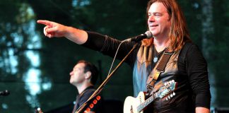 Former Great Big Sea frontman Alan Doyle, pictured here with his band at the 2017 Blacksheep Festival in Germany, performs a free concert at Peterborough Musicfest in Del Crary Park on August 8, 2018. (Photo: Rs-foto / Wikipedia)