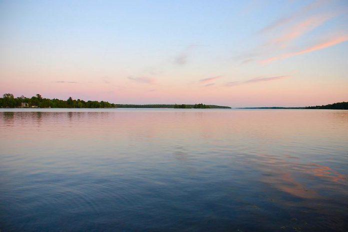 Pigeon Lake. (Photo: Marcus Obal / Wikipedia)