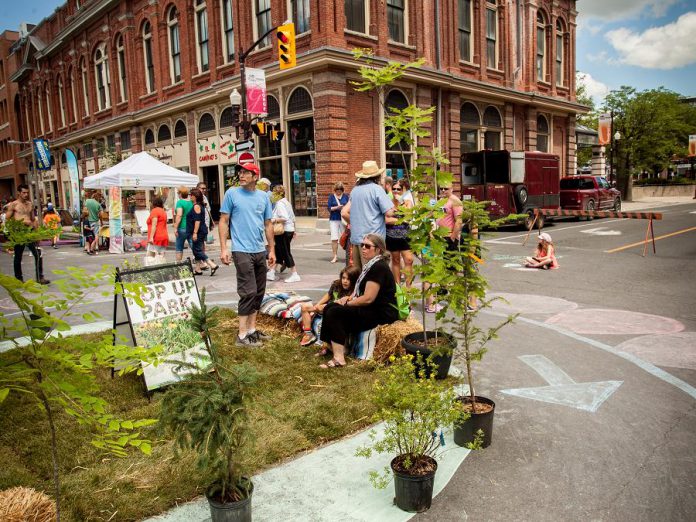 Peterborough Pulse helps us reimagine what streets can be used for when they are not taken over by cars. The GreenUP Pop-up Park is a Pulse favourite where attendees can rest, relax, and chill out in the middle of George Street, re-invisioned as a green space. (Photo: Vicky Paradisis)