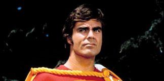 Jackson Bostwick as Captain Marvel in the Saturday morning live-action TV series "Shazam!", which ran on CBS from 1974 to 1977. Bostwick will be the featured guest at this year's Peterborough Comic Con on Sunday, September 23rd at the Evinrude Centre. (Publicity photo)