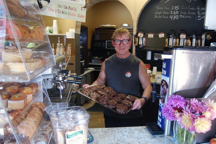 Author Stephen King dropped into Dreamers Café for a cup of coffee and one of owner Roger Bernard's popular Crazy Cookies. (Photo: April Potter / kawarthaNOW.com)
