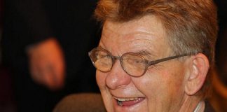 Garry Douglas, project manager at Kawartha Lakes Construction and a director of the board of the Kawartha Chamber of Commerce & Tourism, passed away suddenly on October 27, 2018.