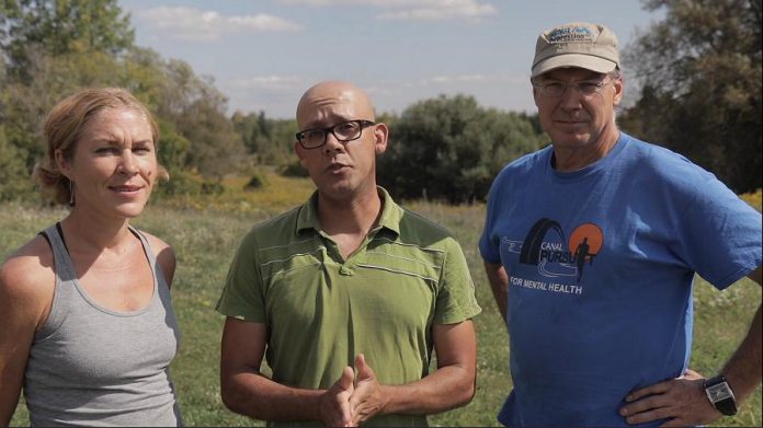 Carlotta James, Rodney Fuentes, and Clay Williams are on a mission to build a 4,300-kilometre relay run through three countries, make a documentary about it, and save the monarch butterfly from extinction along the way. (Photo: Rodney Fuentes)