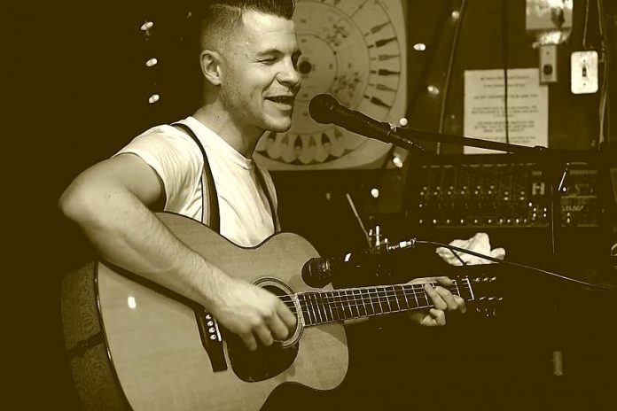 Toronto fingerstyle guitarist and singer-songwriter Po' Boy Jeffreys (aka Jeffrey Dodman) returns to Peterborough to perform his country blues, folk, and ragtime with Dayna Pirso at a special Sunday evening show at the Black Horse in downtown Peterborough on Sunday, October 14th. (Photo: Les Dodman)